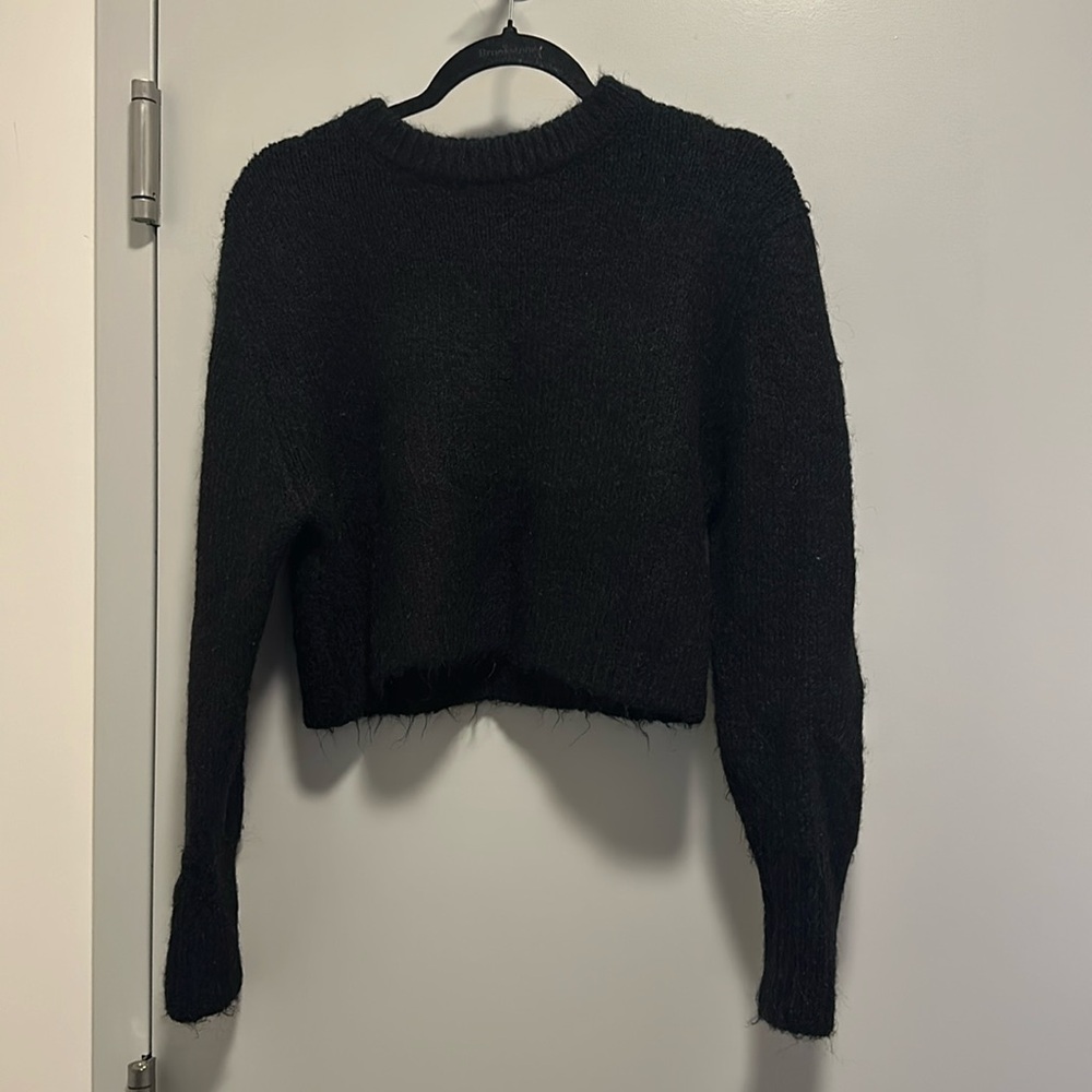 Zara black cropped sweater